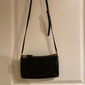 MARC JACOBS CROSSBODY PURSE